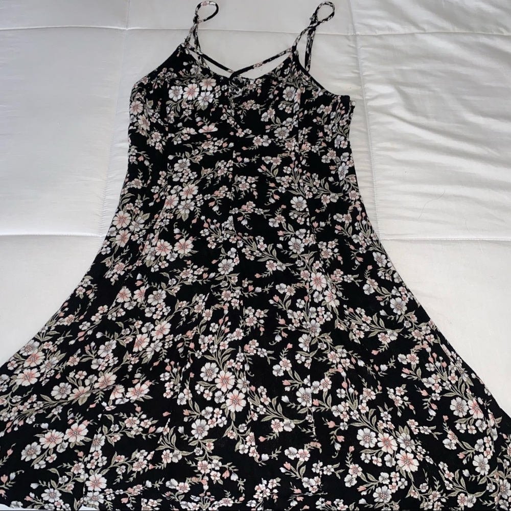 Dress - Picture 2 of 2